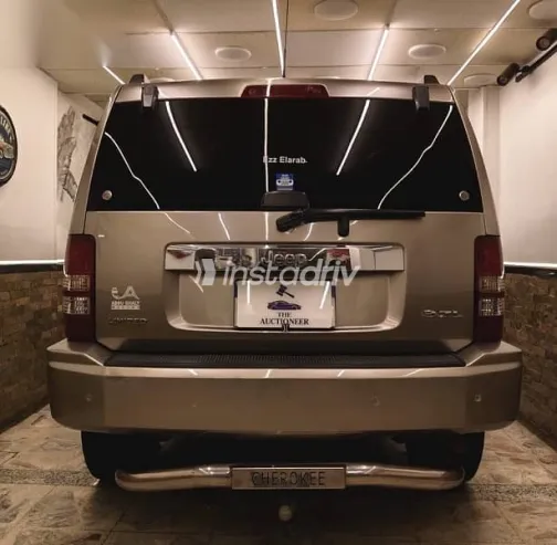 Jeep Cherokee 2008 Gold Used for Sale - 2