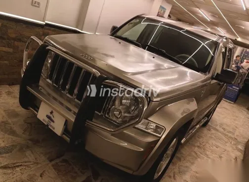 Jeep Cherokee 2008 Gold Used for Sale - 9