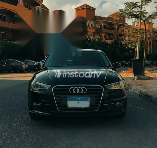 اودي A3 2015 أسود مستعملة للبيع - 1