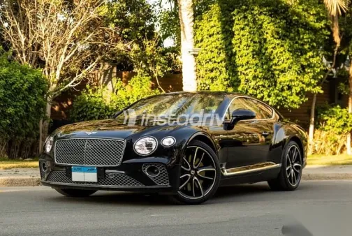 بنتلى كونتيننتال GT 2020 أسود مستعملة للبيع - 1