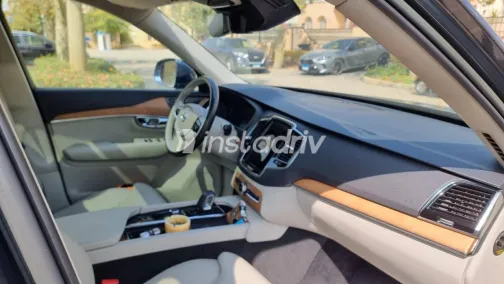 Volvo XC90 2022 White Used for Sale - 5