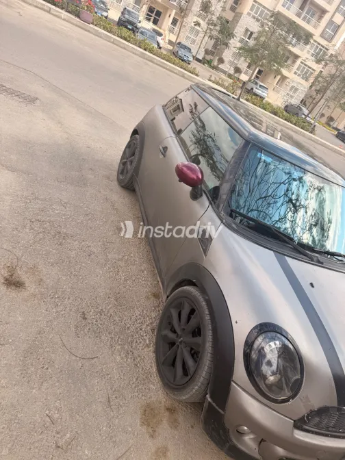 مينى كوبر 2010 أبيض مستعملة للبيع - 5