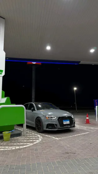 اودي RS3 2020 فضي مستعملة للبيع