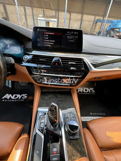 بي ام دبليو 530 2019 فضي مستعملة للبيع - 6