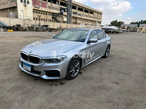 بي ام دبليو 530 2019 فضي مستعملة للبيع - 7