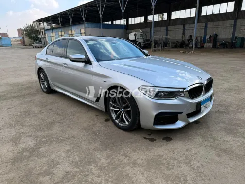بي ام دبليو 530 2019 فضي مستعملة للبيع - 9