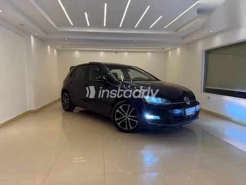 فولكس فاغن جولف 7 2014 أزرق غامق مستعملة للبيع - 2