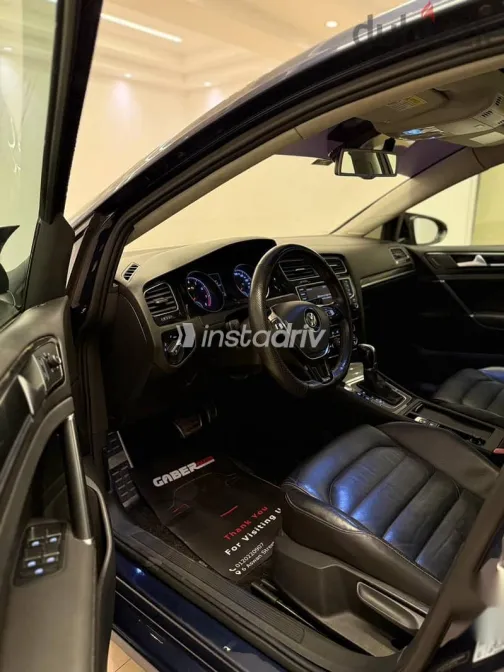 فولكس فاغن جولف 7 2014 أزرق غامق مستعملة للبيع - 3