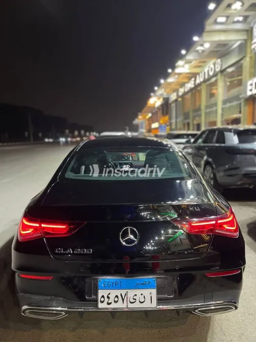 مرسيدس CLA 200 2023 أسود مستعملة للبيع - 4