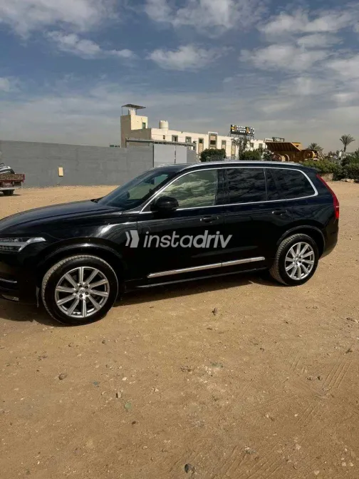 فولفو XC90 2019 أبيض مستعملة للبيع - 3
