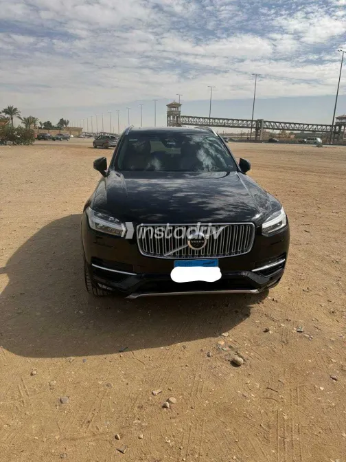 فولفو XC90 2019 أبيض مستعملة للبيع - 5
