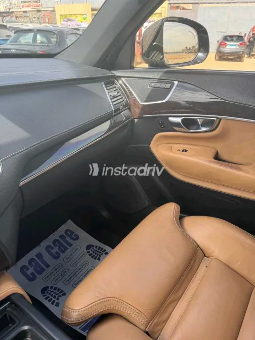 فولفو XC90 2019 أبيض مستعملة للبيع - 8