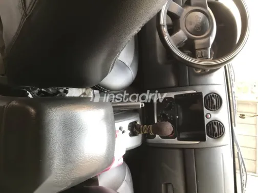 جيب ليبيرتى 2005 فضي مستعملة للبيع - 5