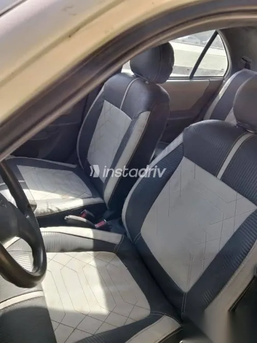 هيونداي فيرنا 2013 أبيض مستعملة للبيع - 4