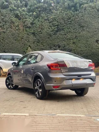 رينو تاليانت 2026 رمادي جديدة للبيع