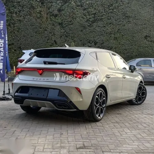 Seat Leon 2026 Beige New for Sale - 5