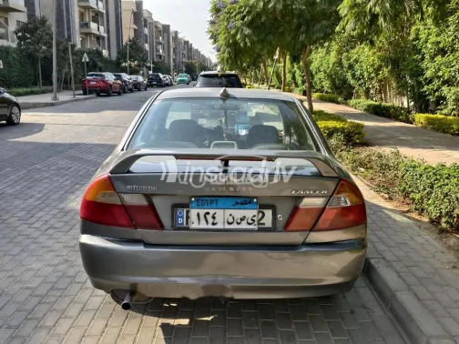 ميتسوبيشي لانسر كرستالة 1997 فضي مستعملة للبيع - 4
