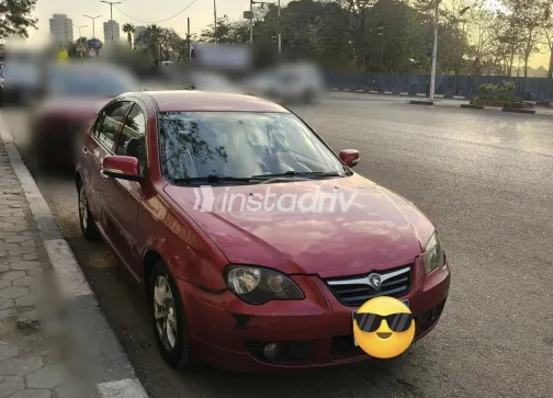 بروتون بيرسونا 2015 أحمر غامق مستعملة للبيع - 5