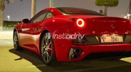 فيرارى كاليفورنيا 2013 أحمر مستعملة للبيع - 4