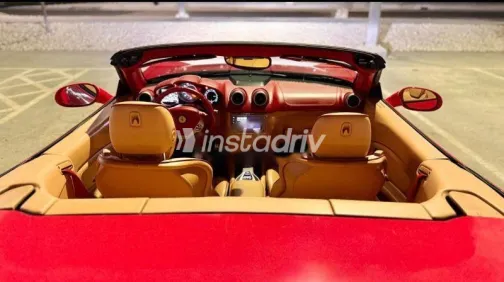 فيرارى كاليفورنيا 2013 أحمر مستعملة للبيع - 5