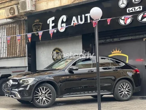 Mercedes GLC 300 2020 Black Used for Sale - 4