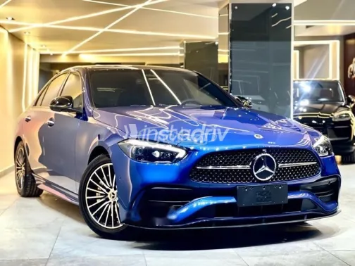 مرسيدس C 200 2024 أزرق غامق مستعملة للبيع - 1