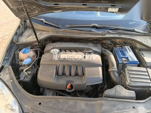 فولكس فاغن جيتا 2008 أزرق غامق مستعملة للبيع - 7