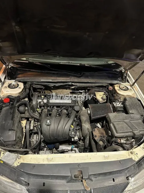 Peugeot 406 2001 White Used for Sale - 3