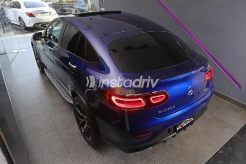 مرسيدس GLC 300 2020 أزرق غامق مستعملة للبيع - 5