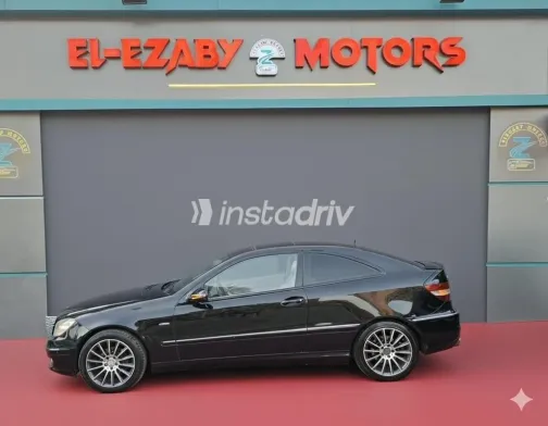 مرسيدس CLC Class 2010 أسود مستعملة للبيع - 2