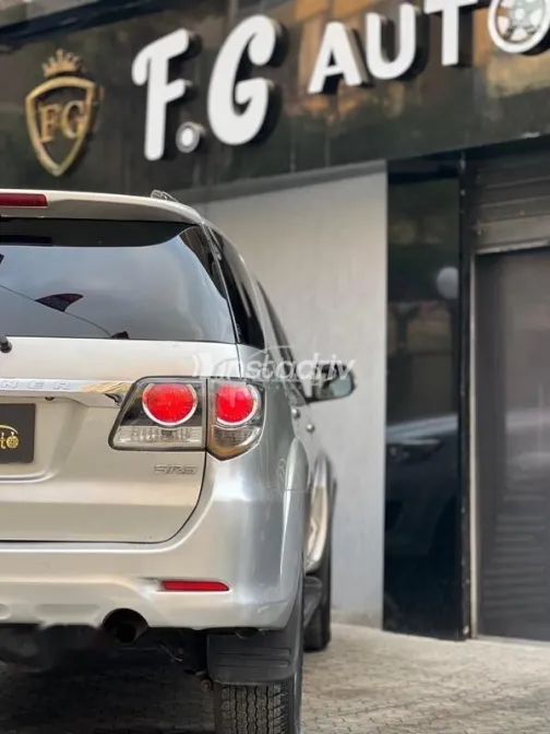 Toyota Fortuner 2016 Silver Used for Sale - 3