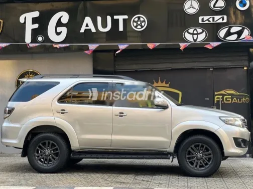 Toyota Fortuner 2016 Silver Used for Sale - 5