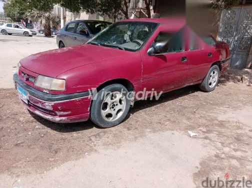 اوبل فيكترا 1994 أحمر مستعملة للبيع - 3