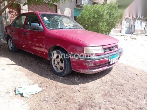 اوبل فيكترا 1994 أحمر مستعملة للبيع - 5