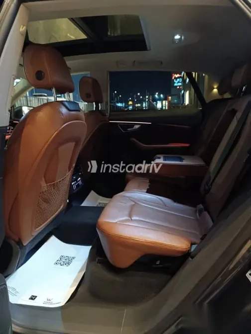 اودي Q8 2020 رمادي مستعملة للبيع - 7