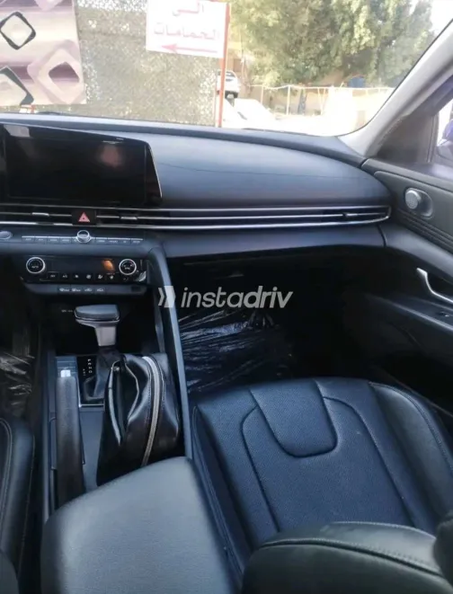 Hyundai Elantra CN7 2024 White Used for Sale - 3