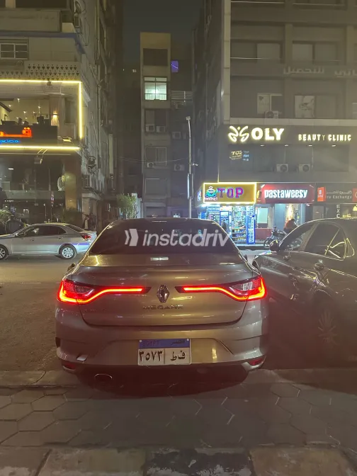 Renault Megane 2020 White Used for Sale - 1