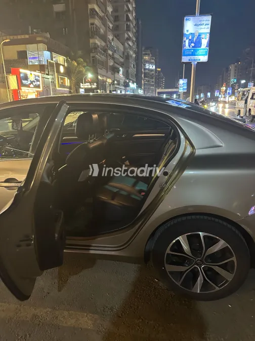 Renault Megane 2020 White Used for Sale - 7