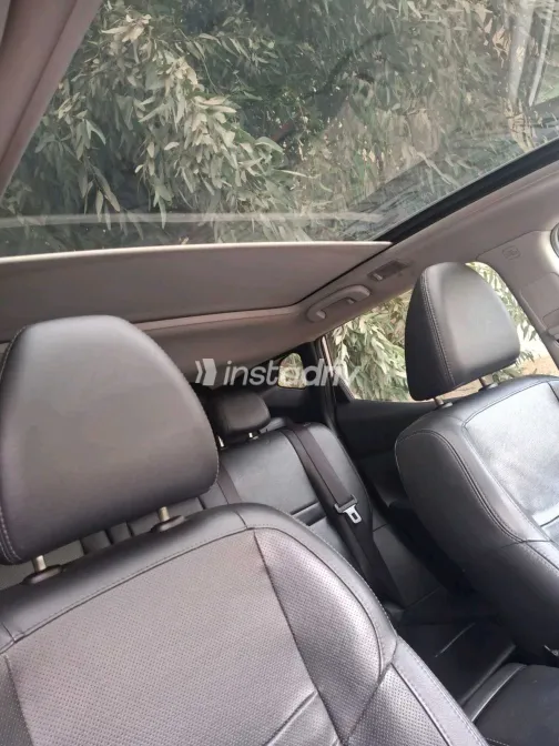 Nissan Qashqai 2017 White Used for Sale - 4