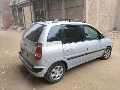 هيونداي ماتريكس 2006 أبيض مستعملة للبيع - 1