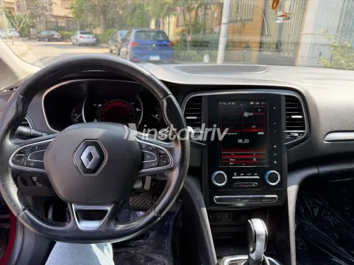رينو ميجان 2020 أبيض مستعملة للبيع - 1