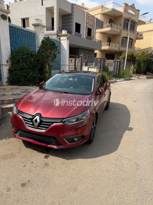 رينو ميجان 2020 أبيض مستعملة للبيع - 2