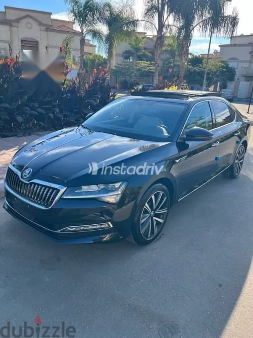 سكودا سوبيرب 2025 أسود جديدة للبيع - 2