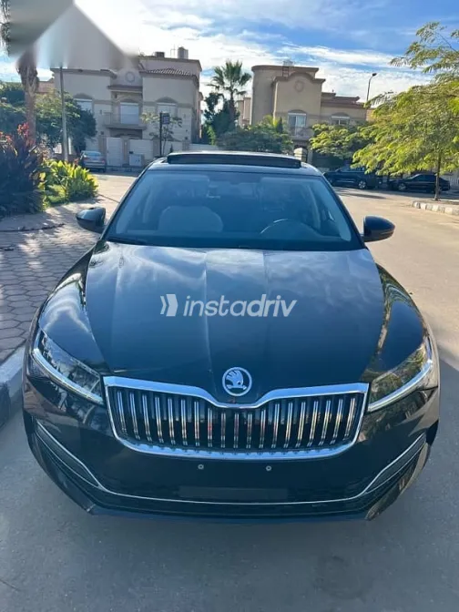 سكودا سوبيرب 2025 أسود جديدة للبيع - 7