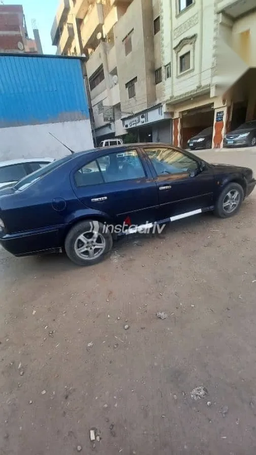 سكودا اوكتافيا 2000 أزرق غامق مستعملة للبيع - 4