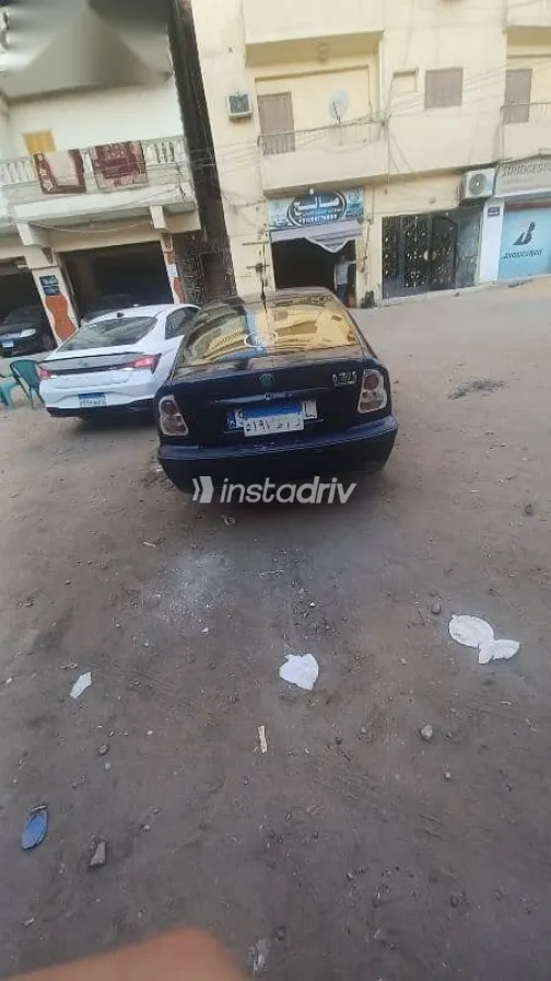 سكودا اوكتافيا 2000 أزرق غامق مستعملة للبيع - 5