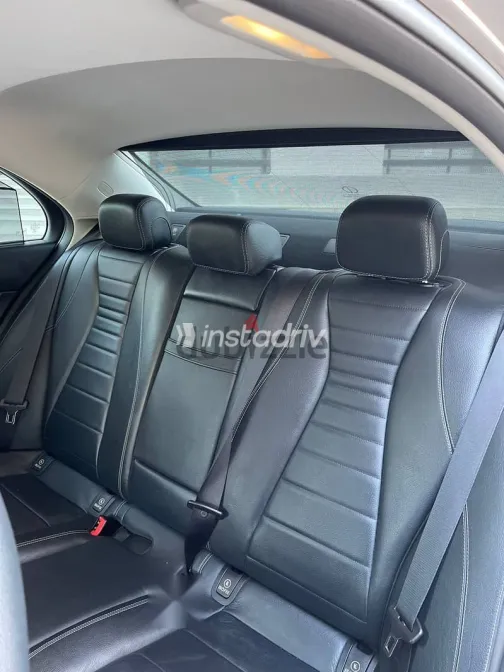 Mercedes E 180 2019 Black Used for Sale - 9