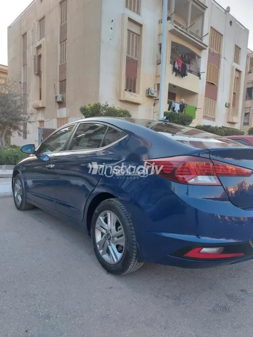 Hyundai Elantra AD 2025 White Used for Sale - 3