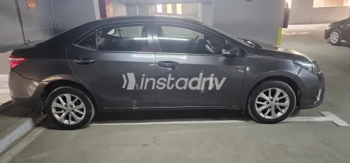 Toyota Corolla 2015 Gray Used for Sale - 4
