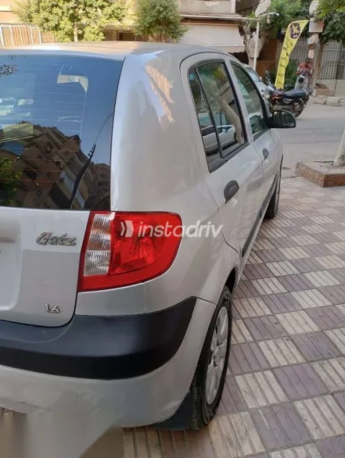 هيونداي جيتز 2009 فضي مستعملة للبيع - 5